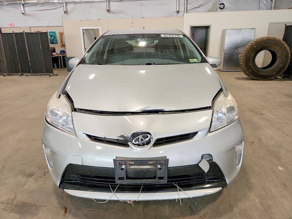 Photo 5 from auction – 2013 TOYOTA PRIUS with VIN JTDKN3DU5D0354210