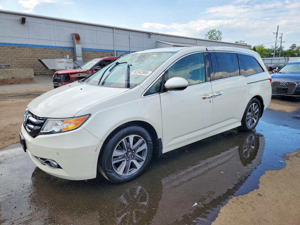 Photo 1 from auction – 2016 HONDA ODYSSEY with VIN 5FNRL5H95GB165892