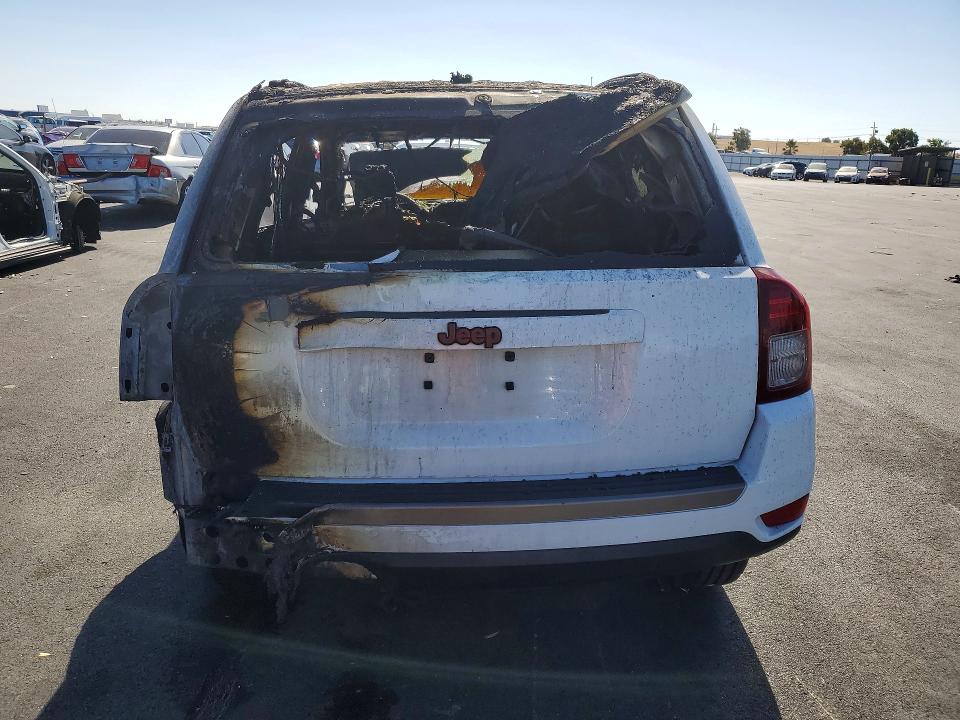 Photo 6 from auction – 2016 JEEP COMPASS with VIN 1C4NJCBB4GD760289
