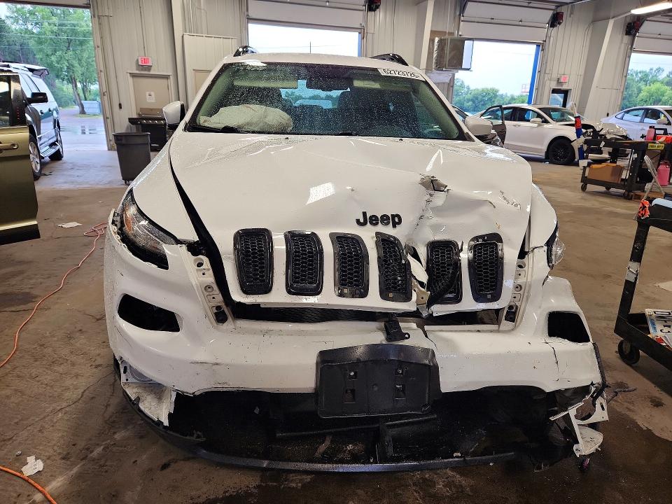 Photo 5 from auction – 2018 JEEP CHEROKEE with VIN 1C4PJMDX8JD540961