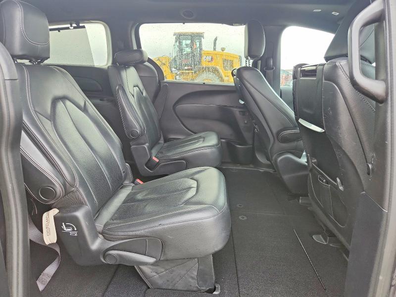 Photo 10 from auction – 2019 CHRYSLER PACIFICA with VIN 2C4RC1EG3KR737843