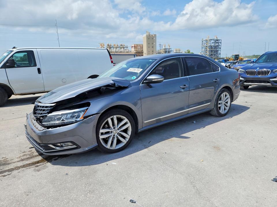 VOLKSWAGEN PASSAT 2018 with VIN 1VWCA7A36JC015062 - Photo from auction