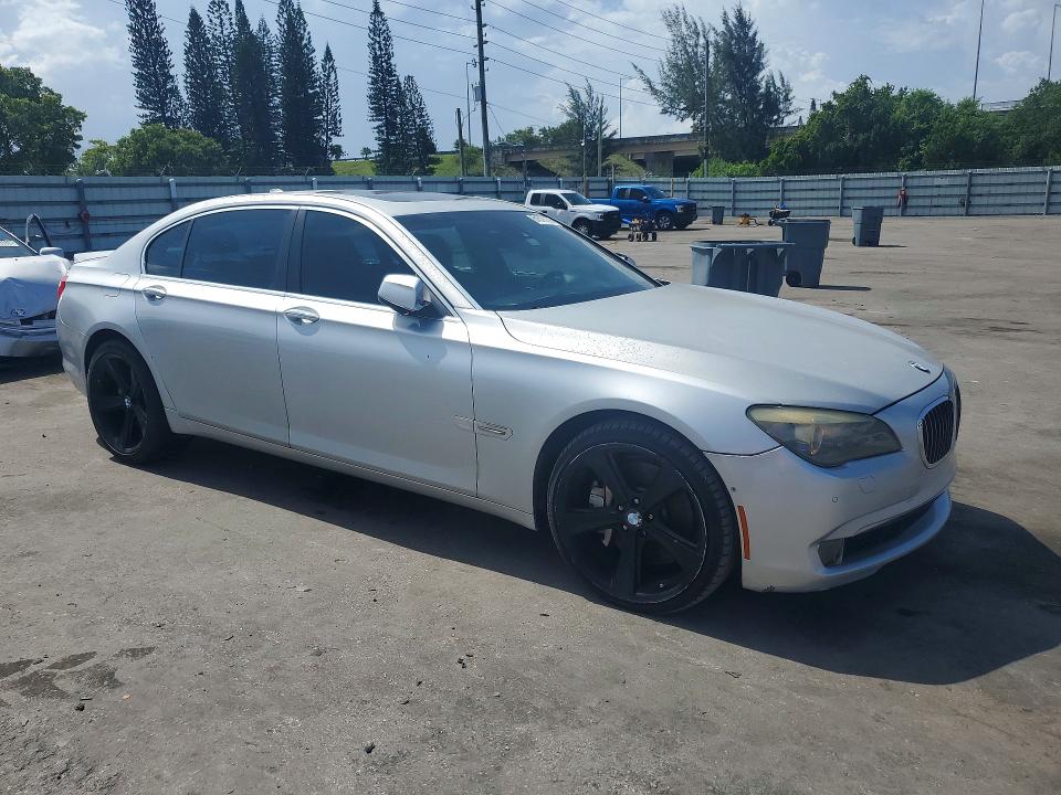 Photo 4 from auction – 2009 BMW 750 with VIN WBAKB83569CY57182