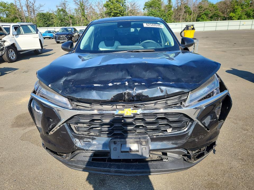 Photo 5 from auction – 2024 CHEVROLET TRAX with VIN KL77LFE29RC100495