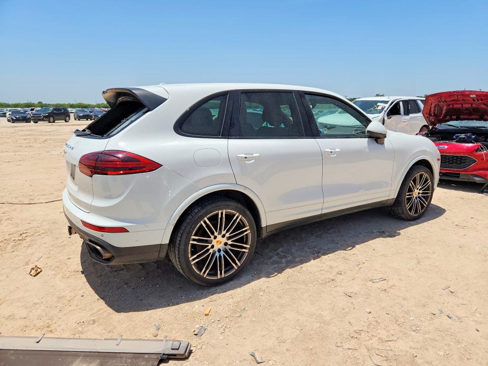 Photo 3 from auction – 2017 PORSCHE CAYENNE with VIN WP1AA2A23HKA82320