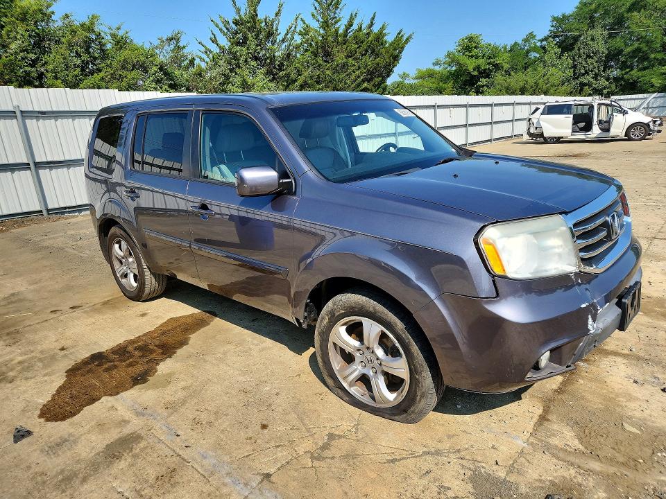 Photo 4 from auction – 2015 HONDA PILOT with VIN 5FNYF4H52FB004862