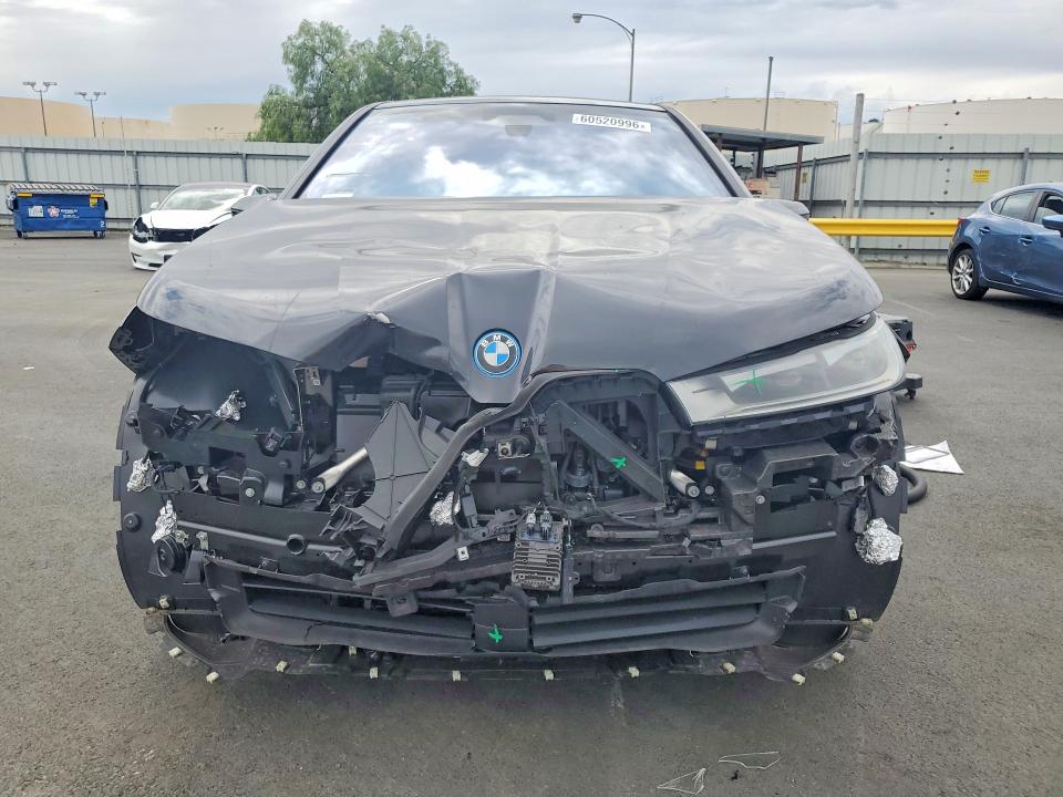 Фото 5 с аукциона – 2025 BMW IX с VIN WB523CF05SCU73589