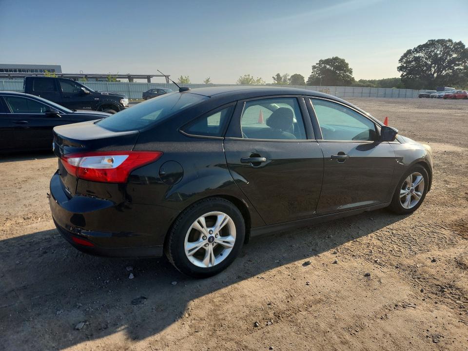 Photo 3 from auction – 2014 FORD FOCUS SE with VIN 1FADP3F29EL295117