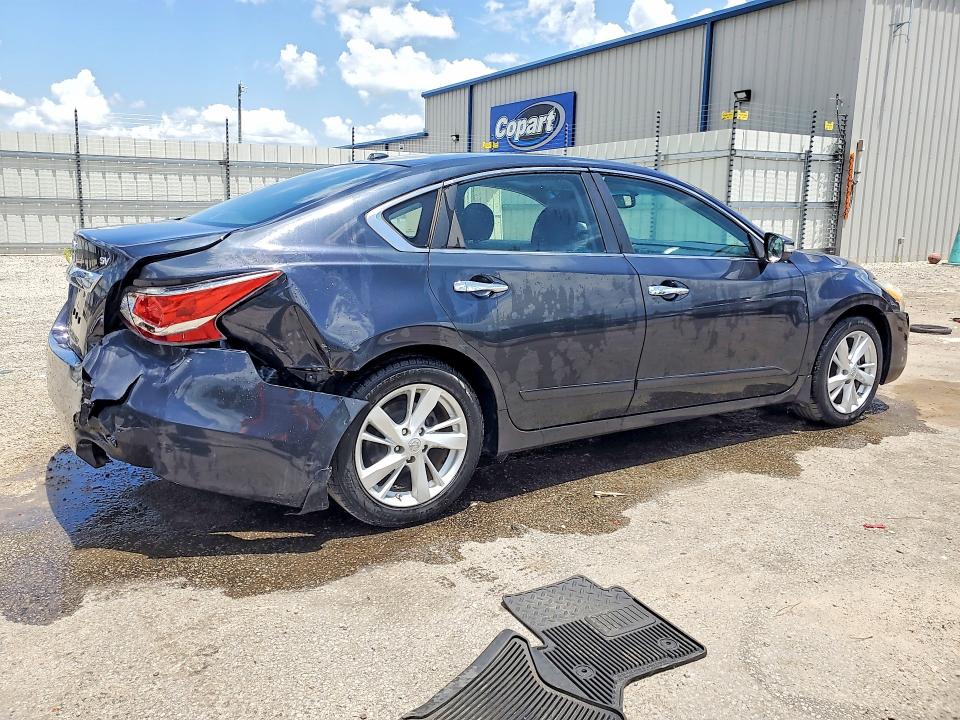 Photo 3 from auction – 2015 NISSAN ALTIMA with VIN 1N4AL3AP2FC234713
