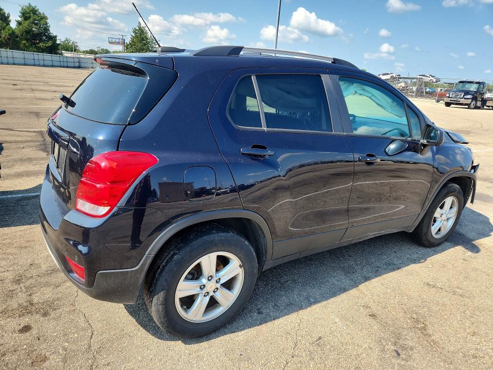 Photo 3 from auction – 2022 CHEVROLET TRAX with VIN KL7CJPSMXNB529225