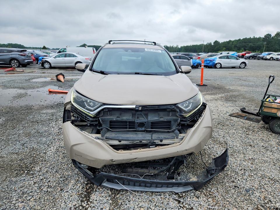 Photo 5 from auction – 2018 HONDA CR-V with VIN 2HKRW2H50JH685221
