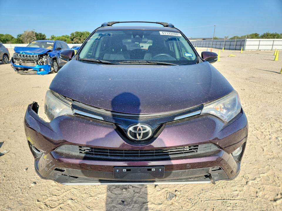 Photo 5 from auction – 2017 TOYOTA RAV4 with VIN 2T3WFREV5HW367890