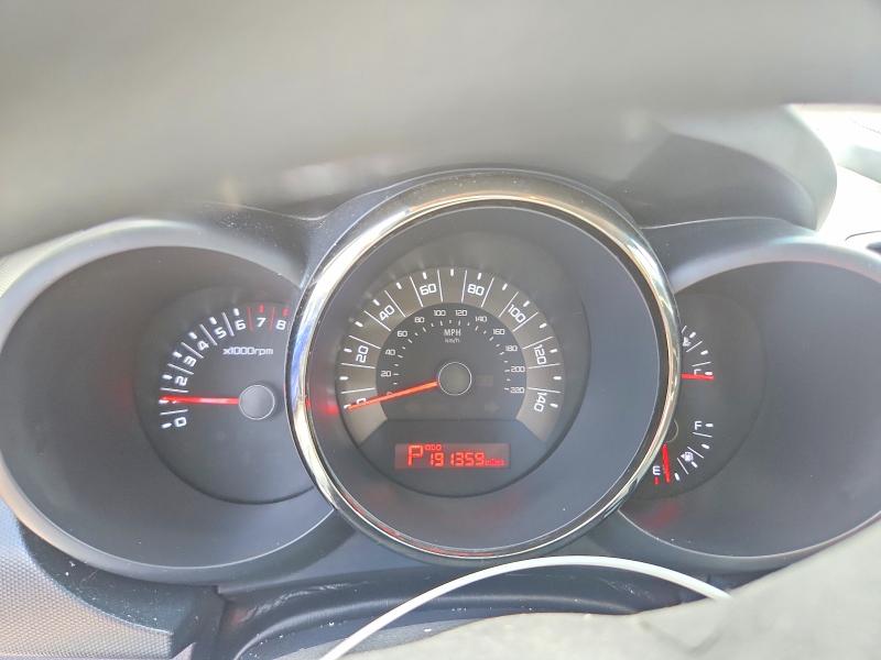 Photo 9 from auction – 2011 KIA SOUL with VIN KNDJT2A26B7321591
