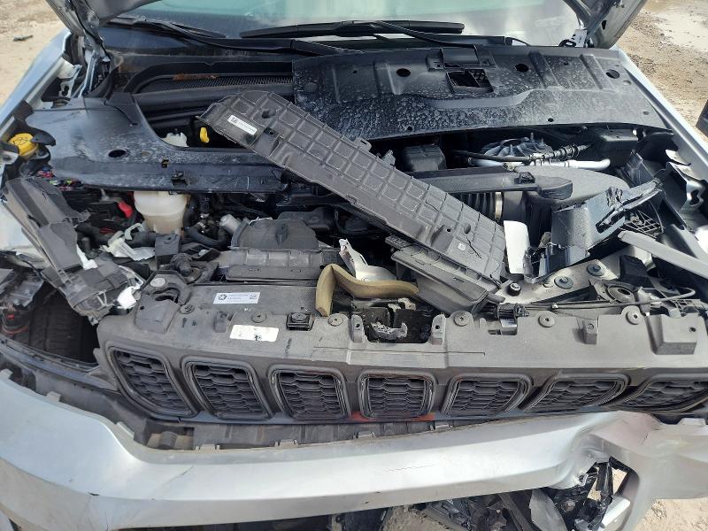 Photo 12 from auction – 2023 JEEP GRAND CHEROKEE with VIN 1C4RJKAG0P8842070
