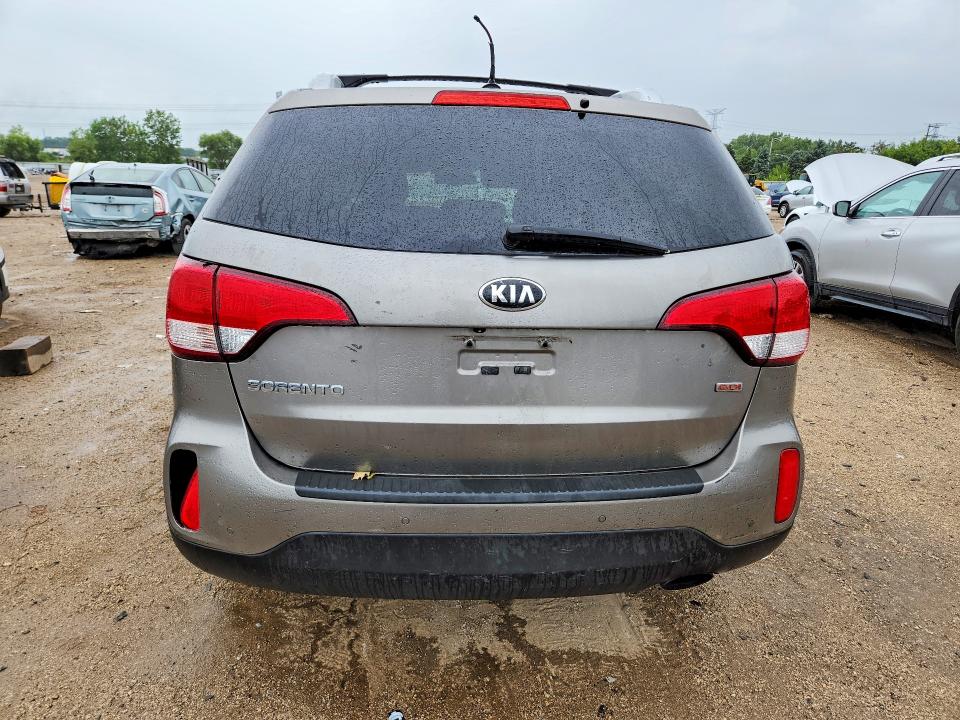 Photo 6 from auction – 2014 KIA SORENTO with VIN 5XYKTDA60EG502227