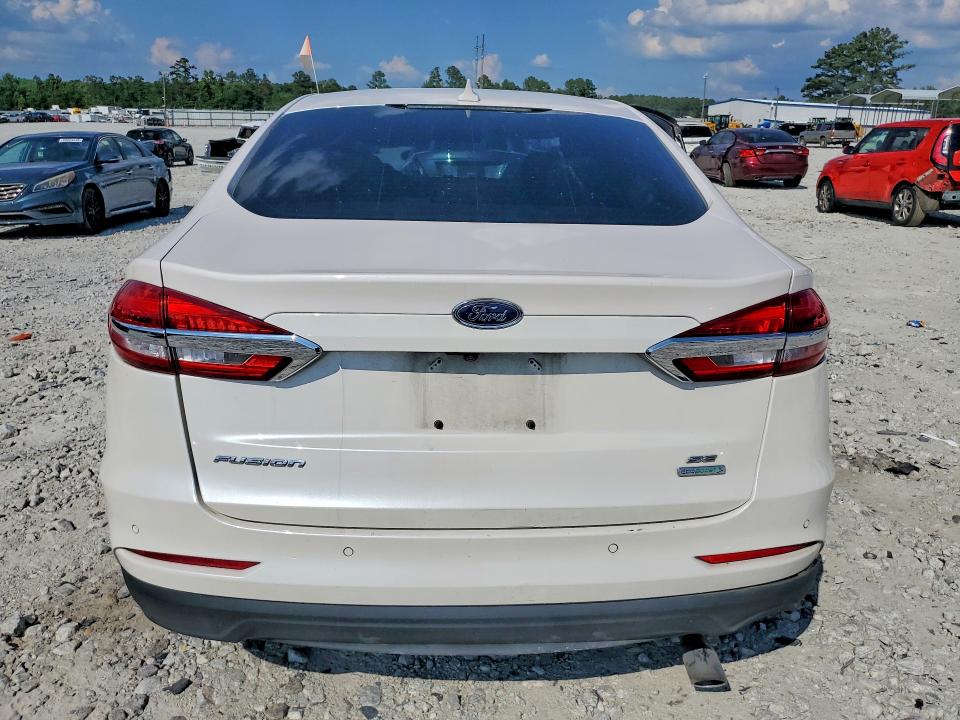 Photo 6 from auction – 2020 FORD FUSION with VIN 3FA6P0HDXLR147661