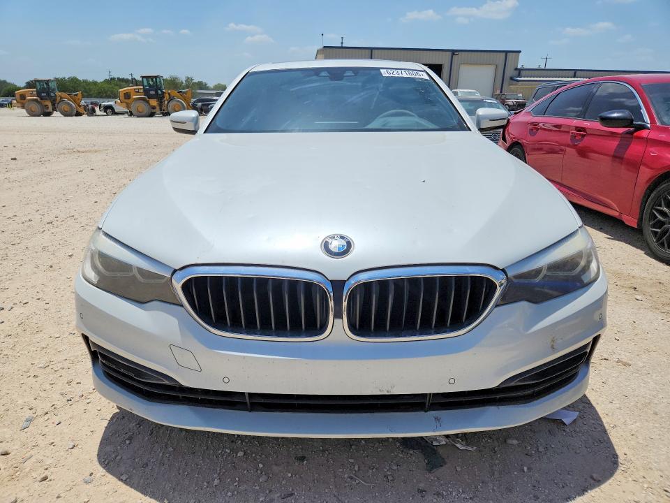Фото 5 с аукциона – 2018 BMW 540 с VIN WBAJE5C53JG917546