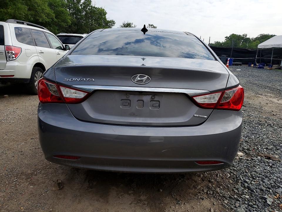 Photo 6 from auction – 2013 HYUNDAI SONATA with VIN 5NPEC4AC6DH619644