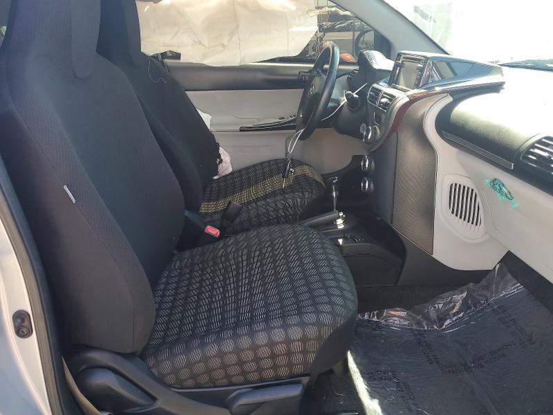 Photo 7 from auction – 2014 SCION IQ with VIN JTNJJXB01EJ027826