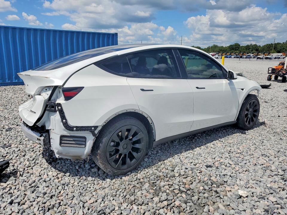 Photo 3 from auction – 2023 TESLA MODEL Y with VIN 7SAYGDEE7PA070374