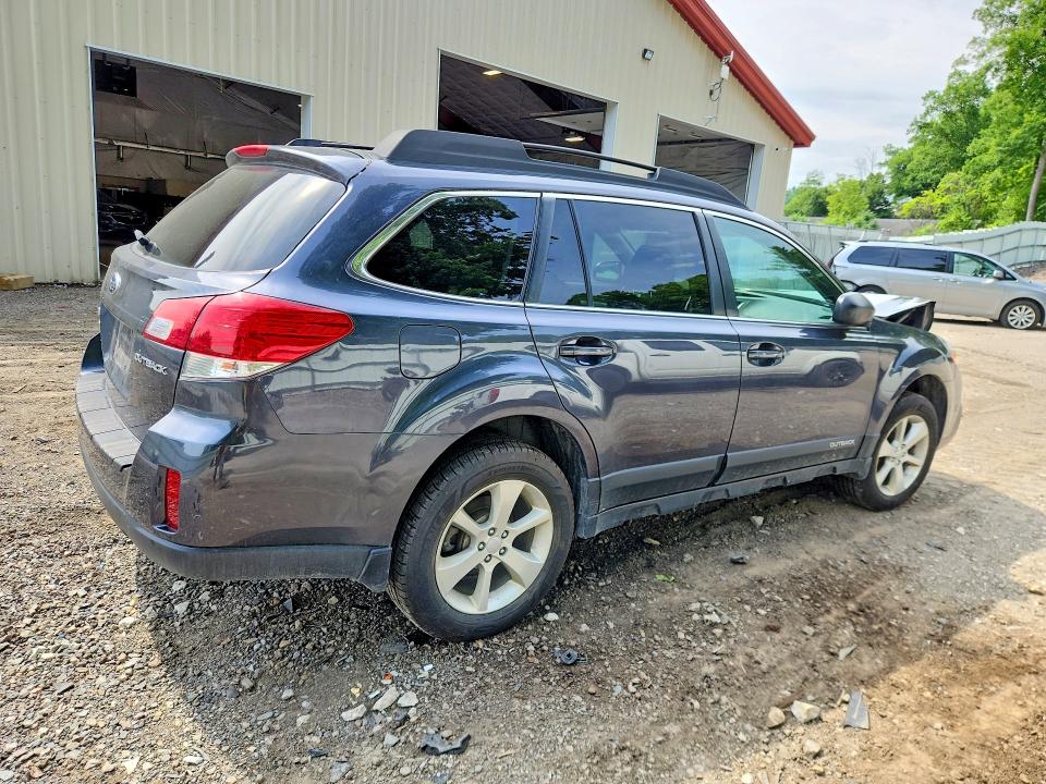 Photo 3 from auction – 2013 SUBARU OUTBACK with VIN 4S4BRBCC1D3204709