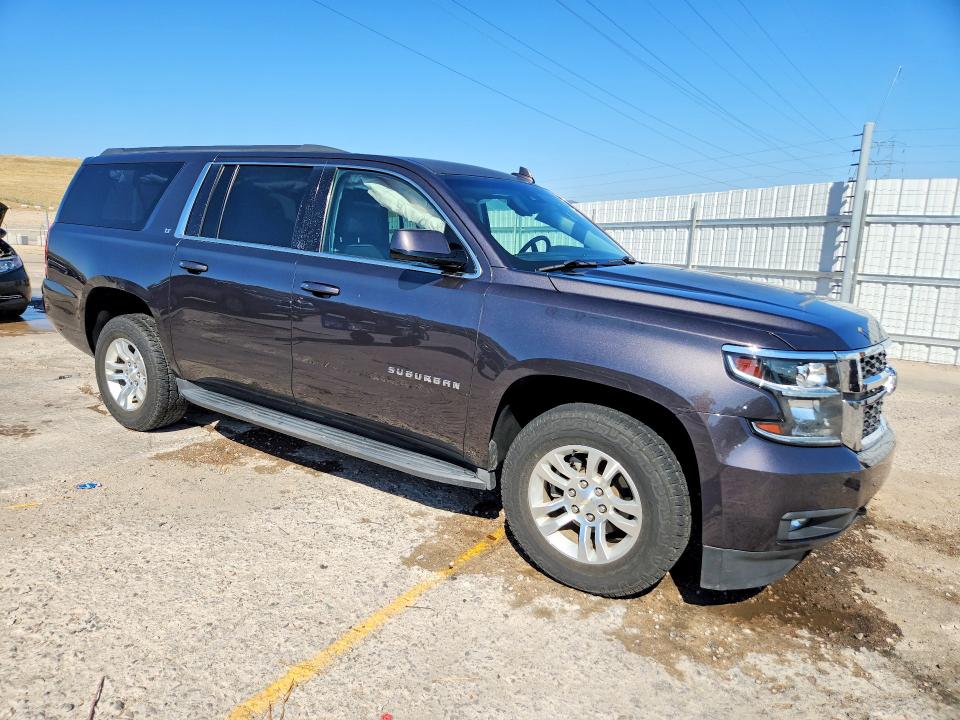 Photo 4 from auction – 2016 CHEVROLET SUBURBAN with VIN 1GNSKHKC7GR370464