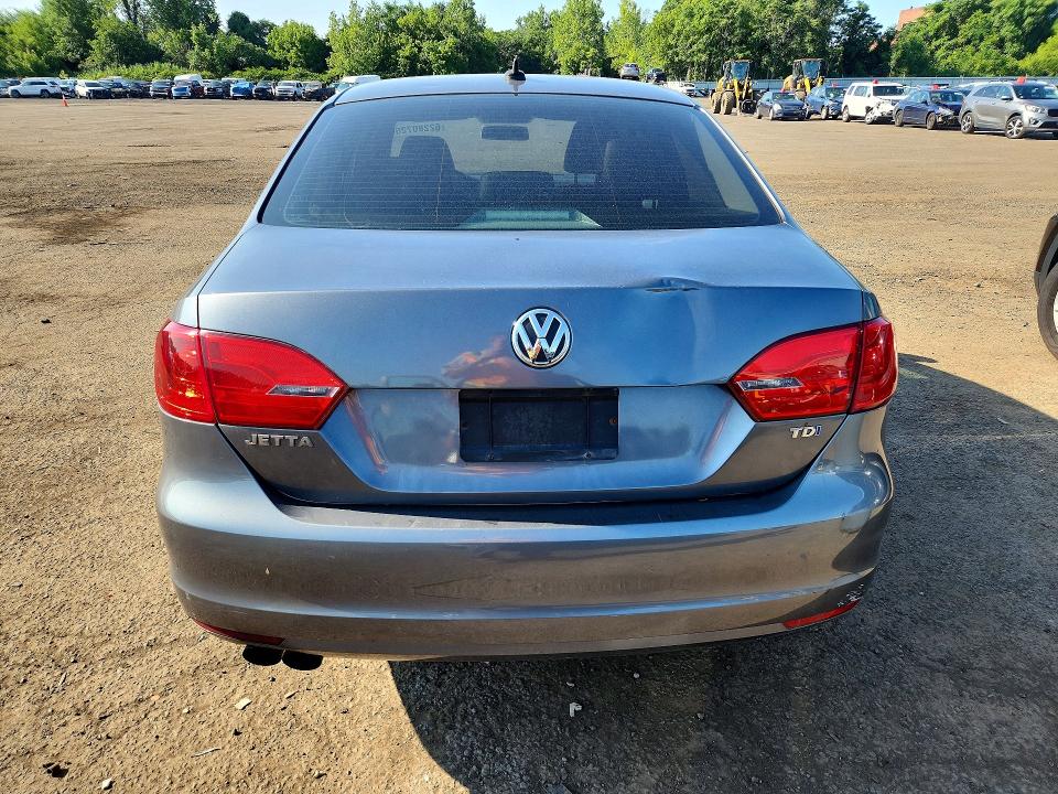 Photo 6 from auction – 2012 VOLKSWAGEN JETTA with VIN 3VWLL7AJ8CM093997