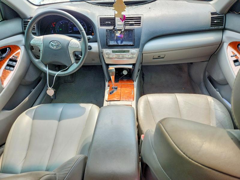 Photo 8 from auction – 2011 TOYOTA CAMRY with VIN 4T1BB3EKXBU128624