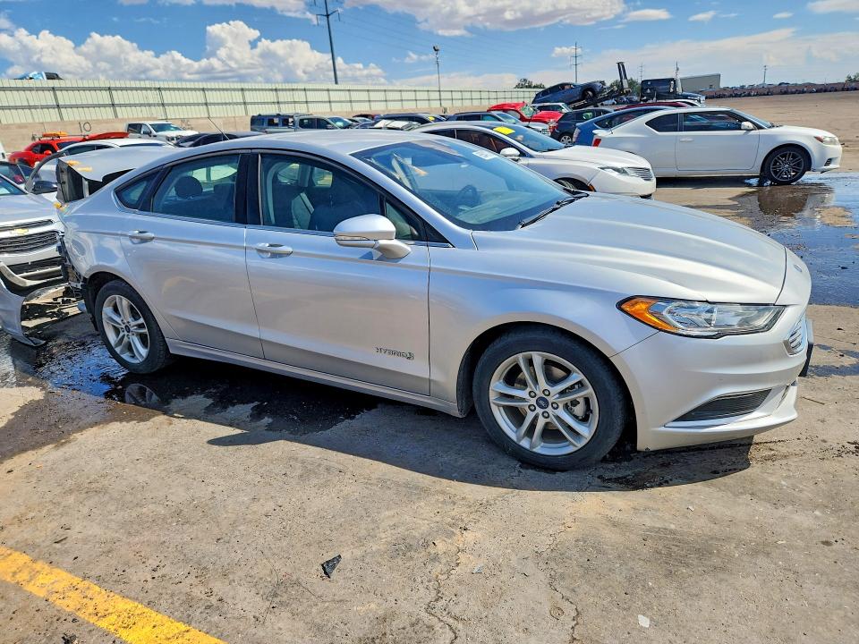 Photo 4 from auction – 2018 FORD FUSION with VIN 3FA6P0LU9JR182549