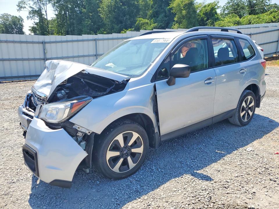 SUBARU FORESTER 2018 with VIN JF2SJABC1JH493582 - Photo from auction