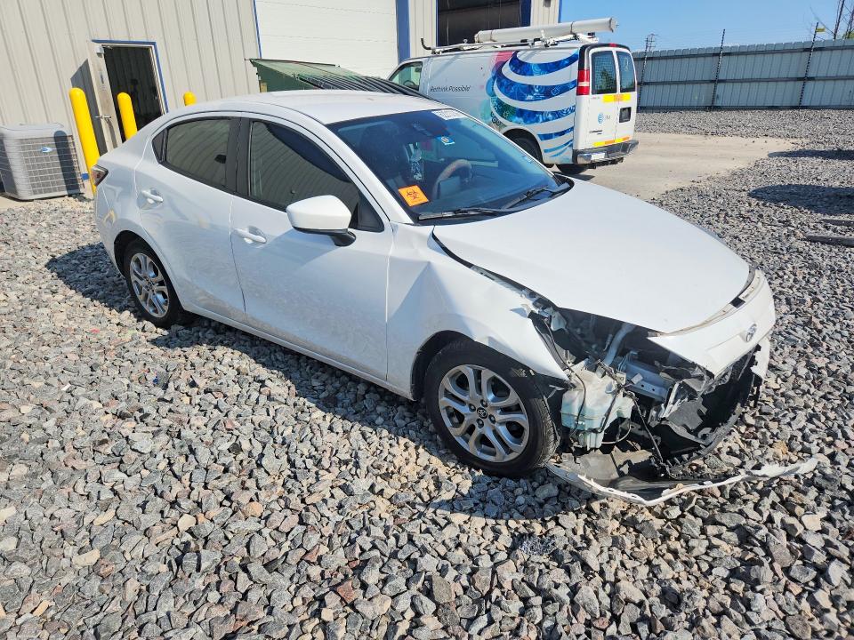 Photo 4 from auction – 2018 TOYOTA YARIS IA with VIN 3MYDLBYV6JY320033