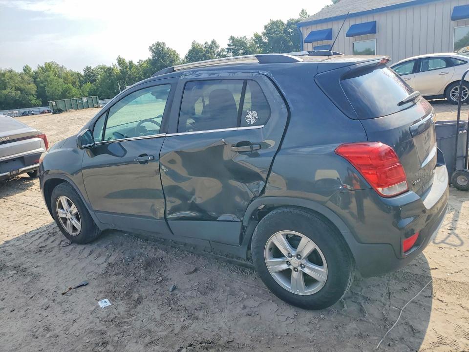 Photo 2 from auction – 2017 CHEVROLET TRAX with VIN 3GNCJLSB1HL268412