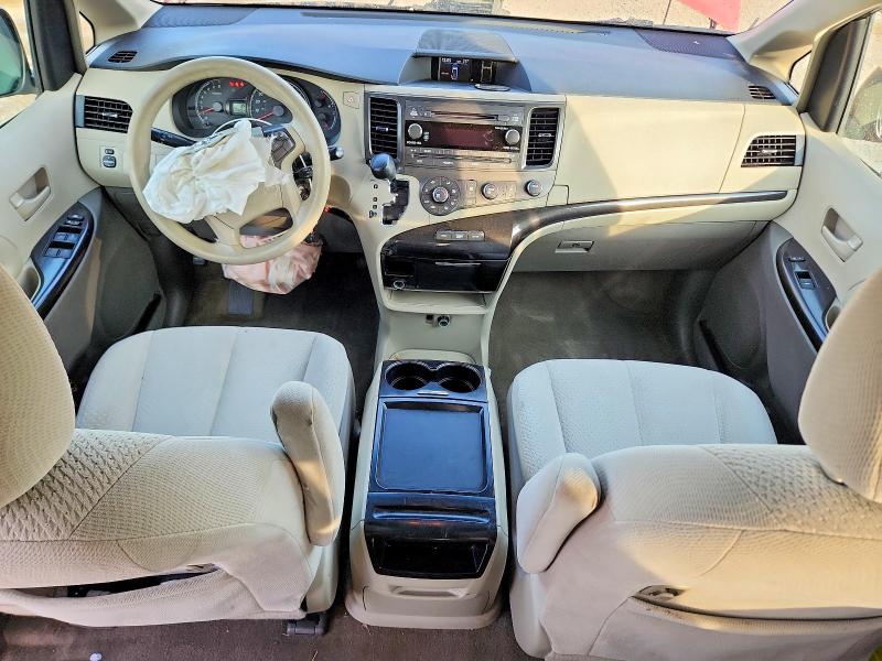 Photo 8 from auction – 2011 TOYOTA SIENNA with VIN 5TDKK3DC9BS155865