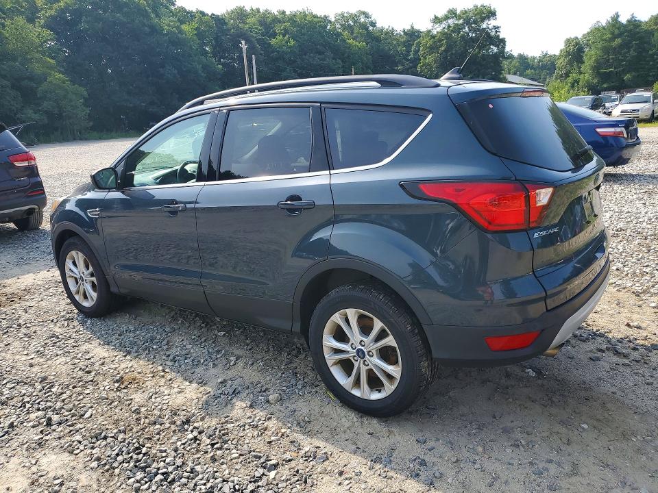 صورة رقم 2 من المزاد - 2019 FORD ESCAPE مع VIN 1FMCU9HD9KUB41282