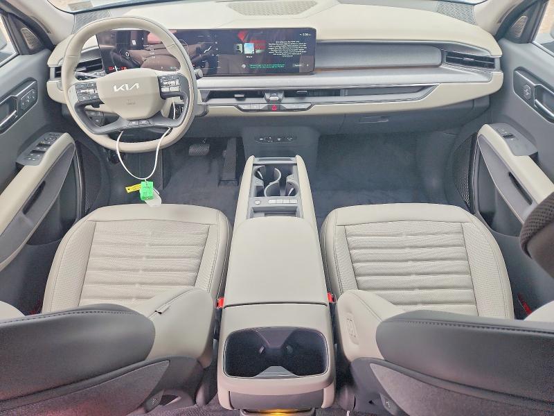 Photo 8 from auction – 2026 KIA EV9 with VIN 5XYADFS50TG017304
