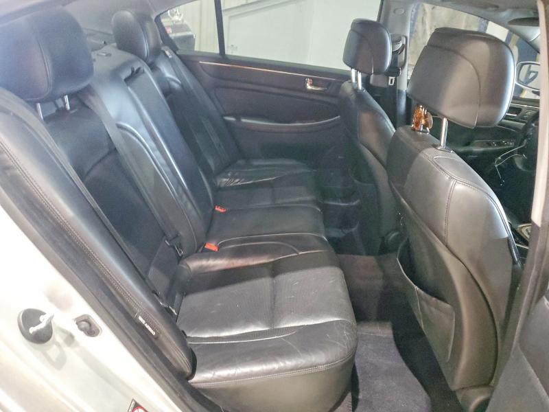 Photo 10 from auction – 2010 HYUNDAI GENESIS with VIN KMHGC4DE8AU093987