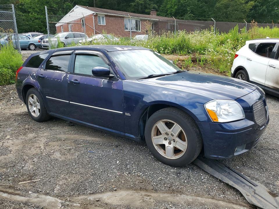 Photo 4 from auction – 2006 DODGE MAGNUM with VIN 2D4FV47V26H436392
