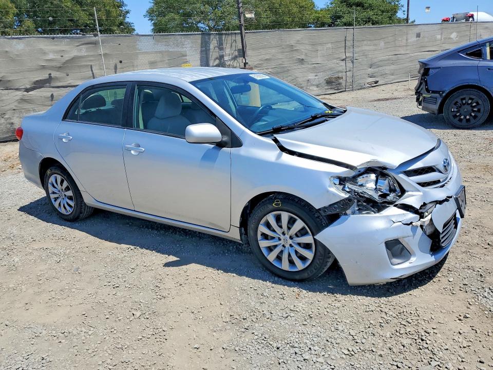 Photo 4 from auction – 2012 TOYOTA COROLLA with VIN JTDBU4EE7C9171675