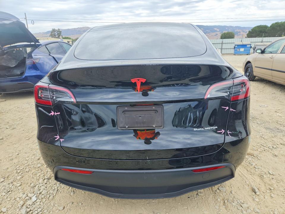 Photo 6 from auction – 2025 TESLA MODEL Y with VIN 7SAYGAEE7SF289877