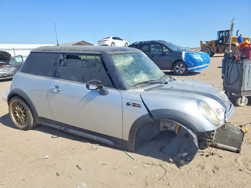 Photo 4 from auction – 2004 MINI COOPER with VIN WMWRE33424TD76468