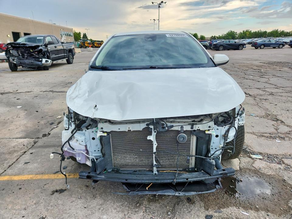 Photo 5 from auction – 2020 TOYOTA COROLLA with VIN JTDEPRAE9LJ013084