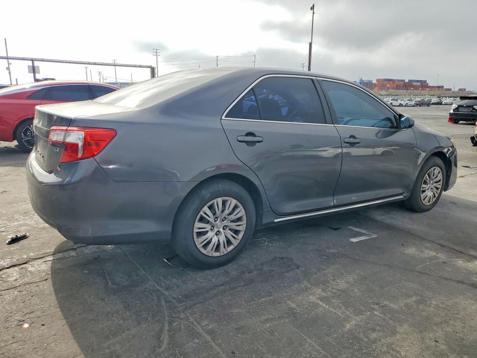 Photo 3 from auction – 2013 TOYOTA CAMRY with VIN 4T4BF1FKXDR302093