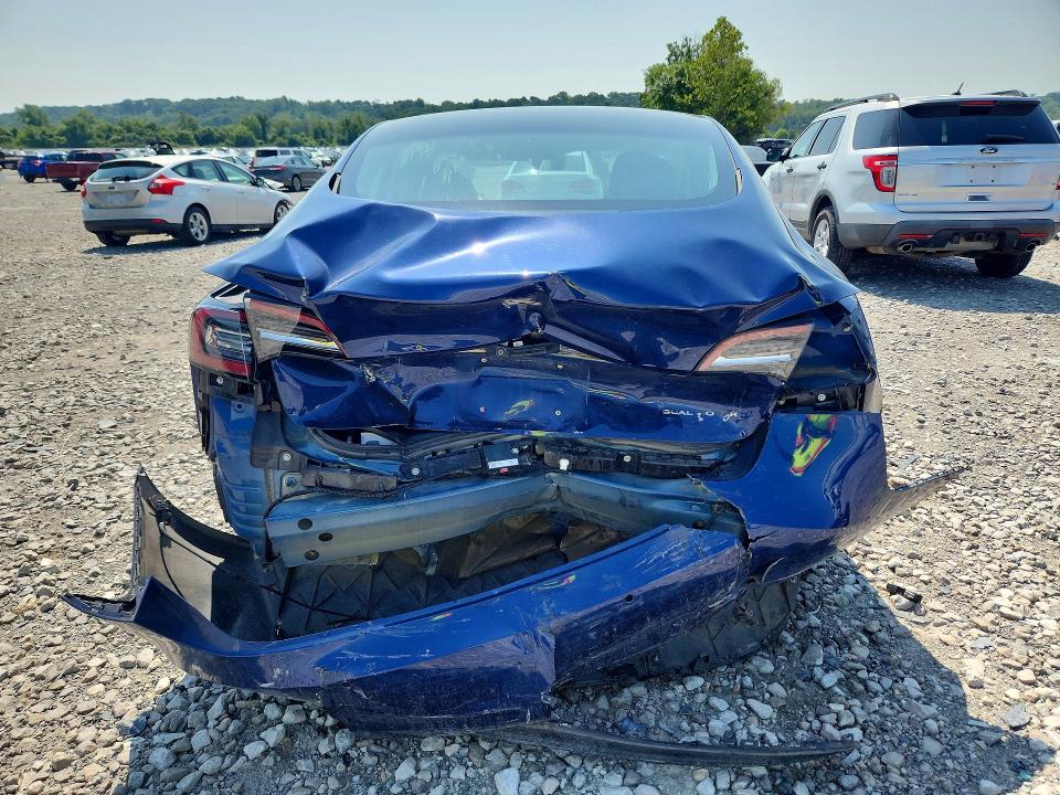 Снимка 6 от търг – 2018 TESLA MODEL 3 с VIN 5YJ3E1EB1JF064694