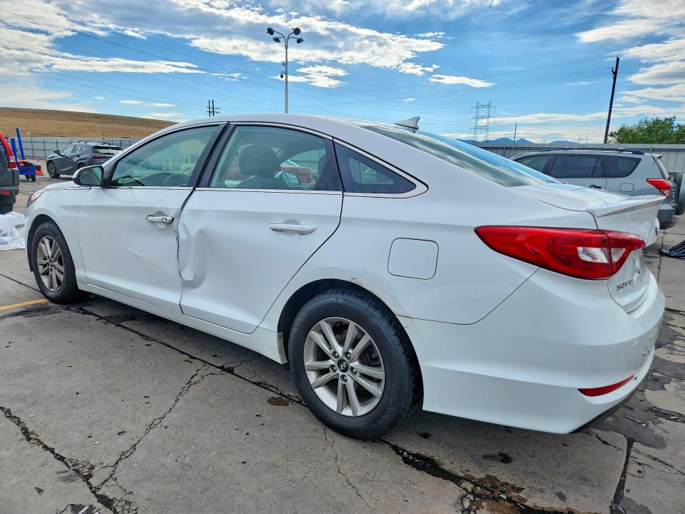 Photo 2 from auction – 2016 HYUNDAI SONATA with VIN 5NPE24AF5GH368066