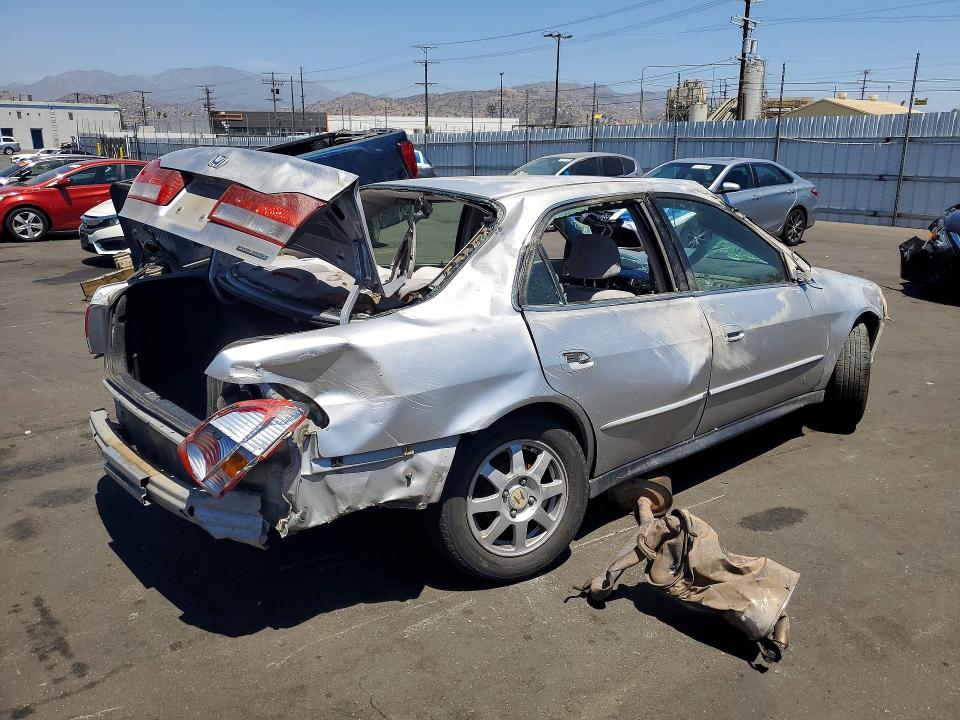 Photo 3 from auction – 2002 HONDA ACCORD with VIN JHMCG66862C020746