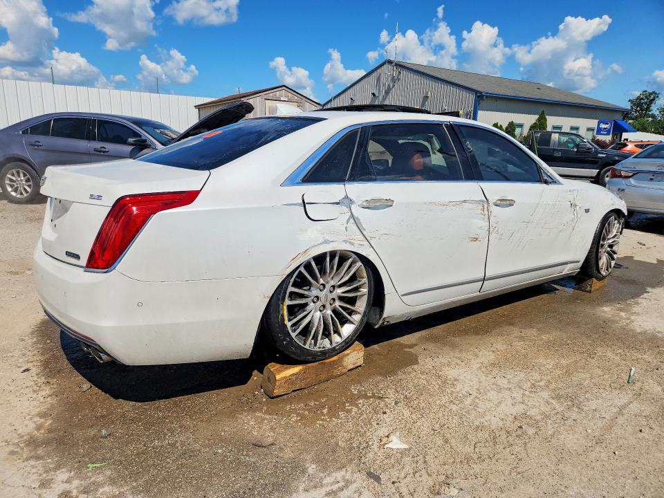 Photo 3 from auction – 2016 CADILLAC CT6 with VIN 1G6KD5RS5GU163053