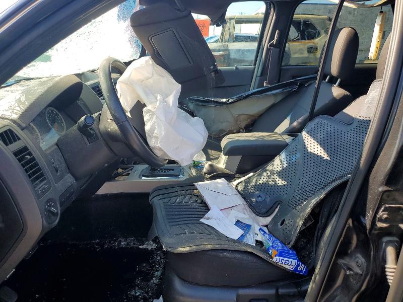 Photo 7 from auction – 2011 FORD ESCAPE with VIN 1FMCU0D73BKA12915