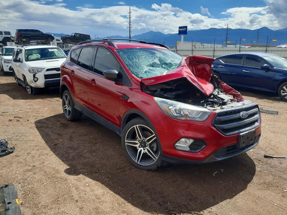 Photo 4 from auction – 2019 FORD ESCAPE with VIN 1FMCU9HD6KUC04225