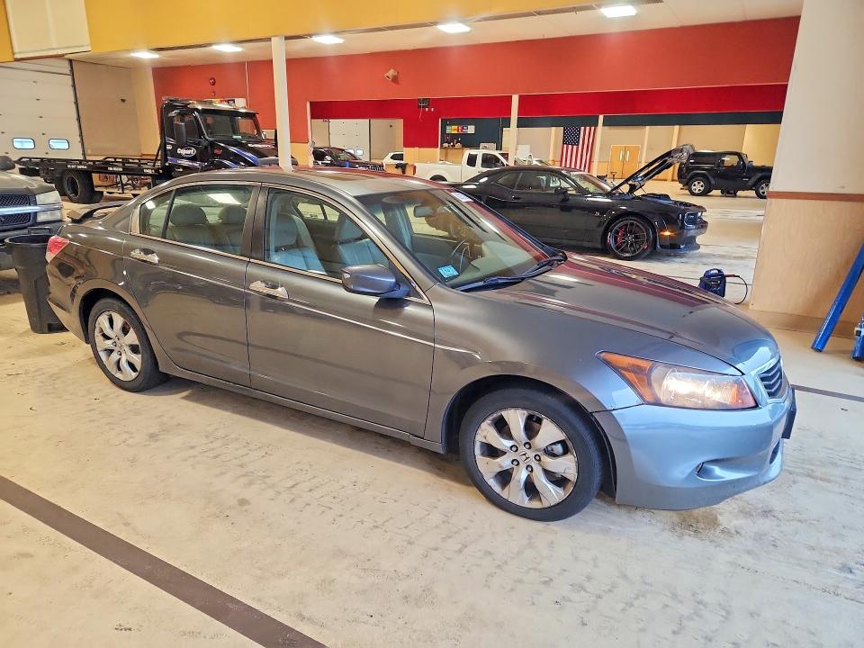 Photo 4 from auction – 2009 HONDA ACCORD with VIN 5KBCP36829B502726