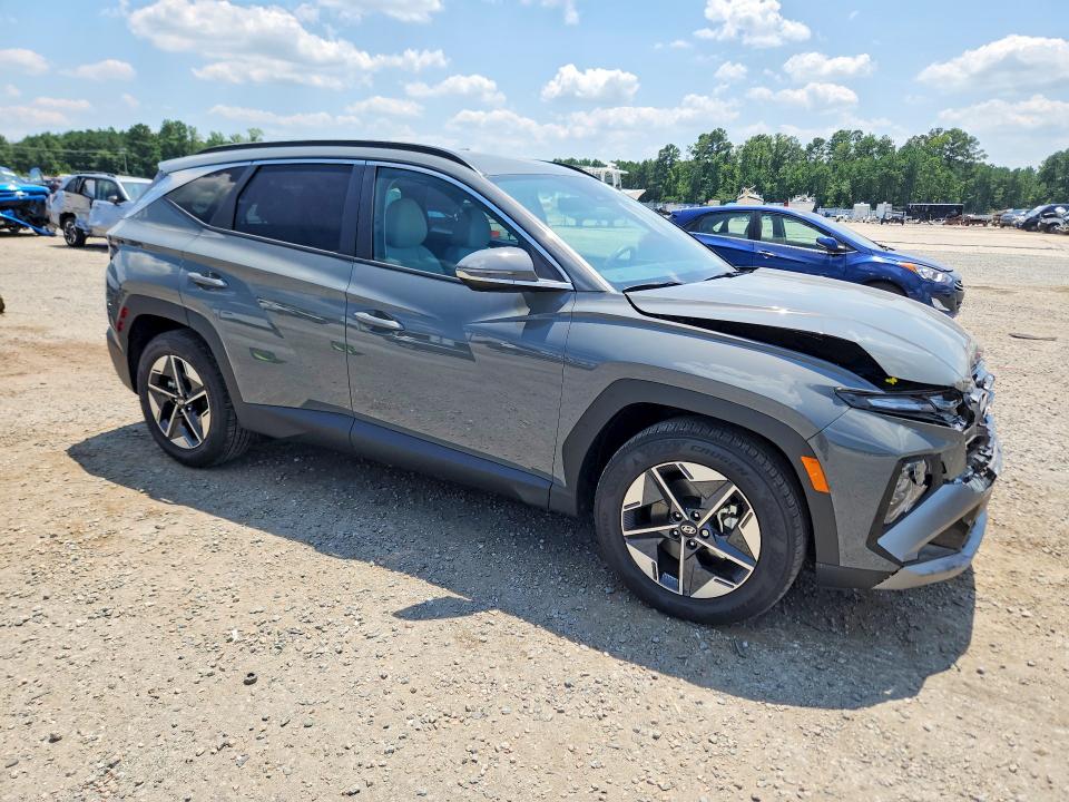 Photo 4 from auction – 2025 HYUNDAI TUCSON with VIN 5NMJC3DE2SH521775